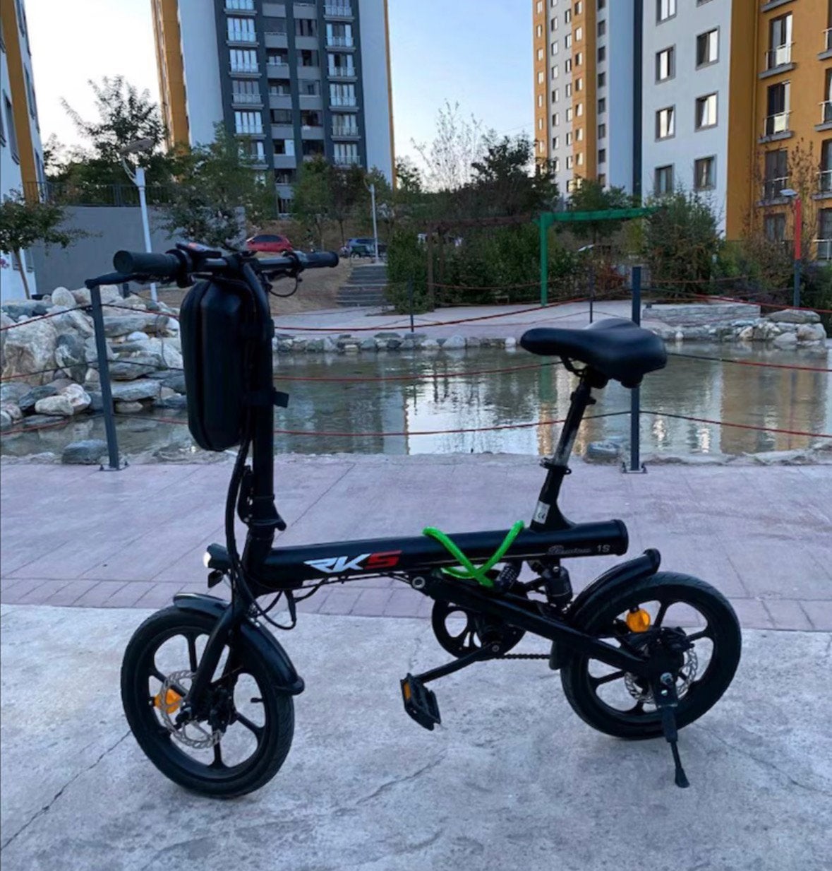 electrische fiets, Fietsen en Brommers, Ophalen, Zo goed als nieuw