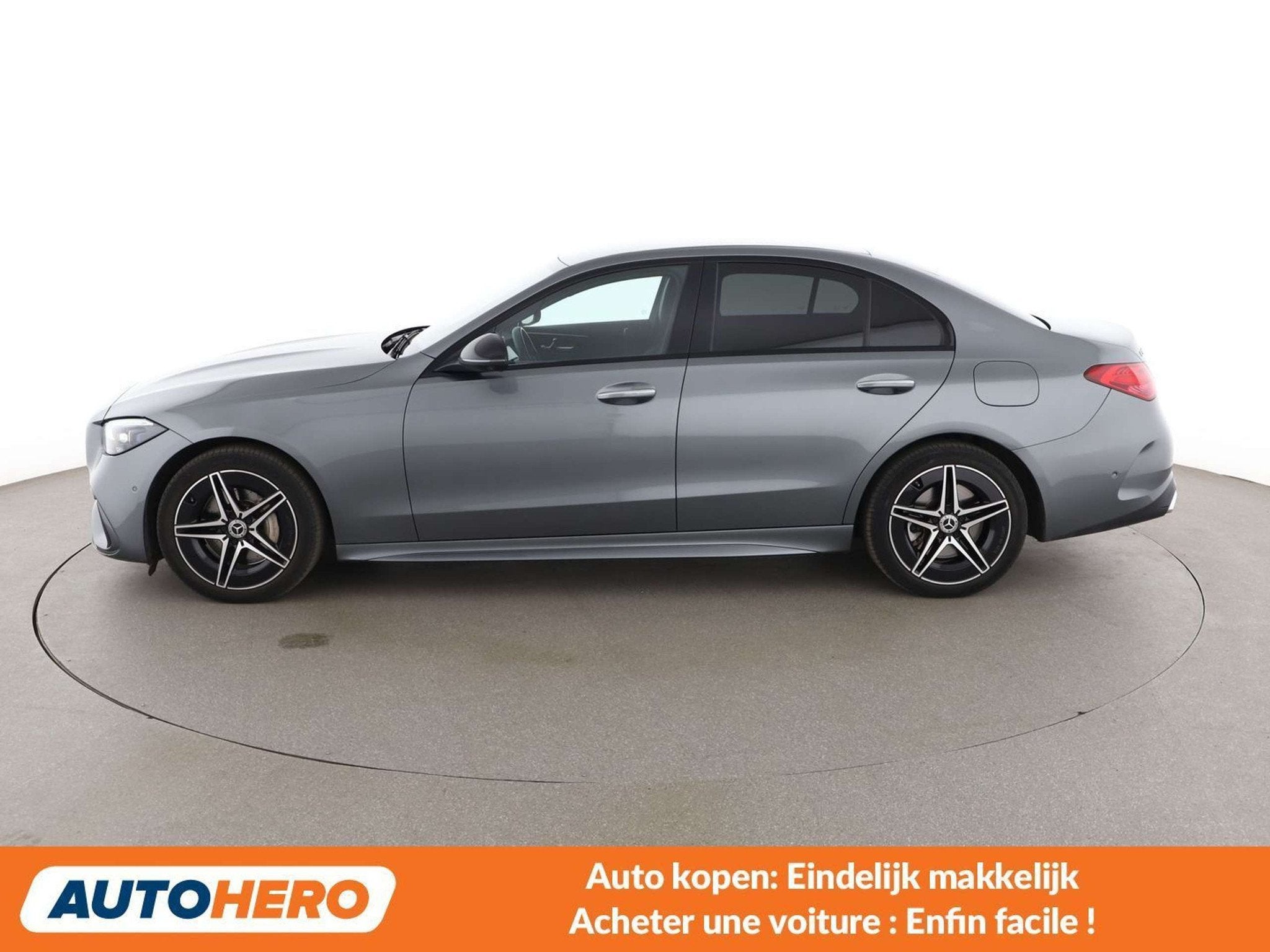 Mercedes-Benz C-Klasse 300 C300e AMG Line (automatique), Argent ou Gris, 2080 kg, Noir, Automatique