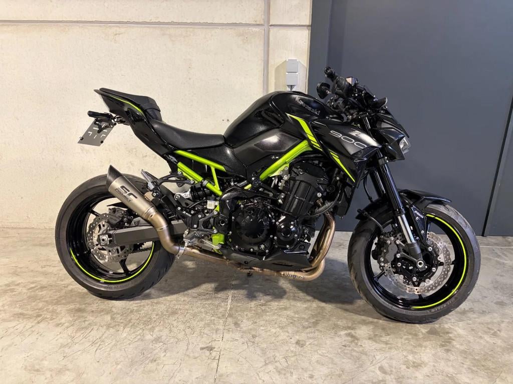 Kawasaki Z900 met extra's (bj 2022), Motoren, Bedrijf, 900 cc, Meer dan 35 kW, Overig