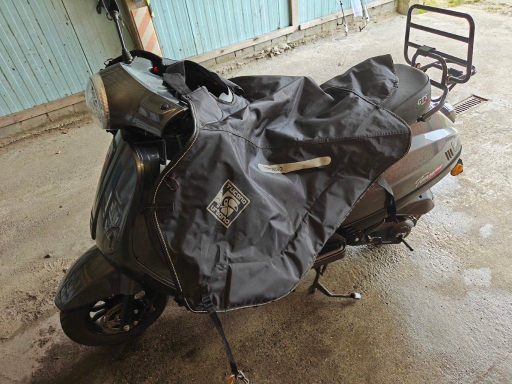 brommer A-klasse, Fietsen en Brommers, Zo goed als nieuw, 50 cc, 3 versnellingen, Ophalen