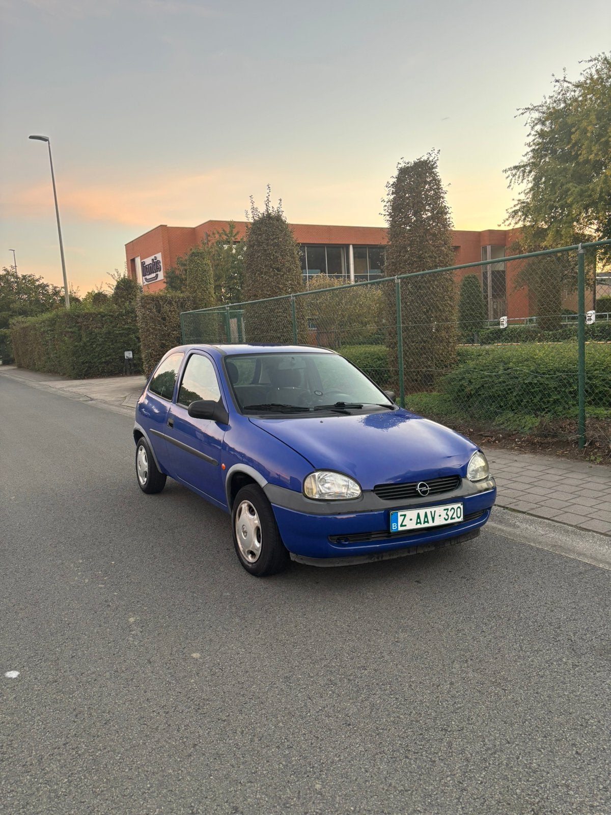 Opel Corsa 100,00 km essence déjà vendue, Achat, Entreprise, Corsa, Essence