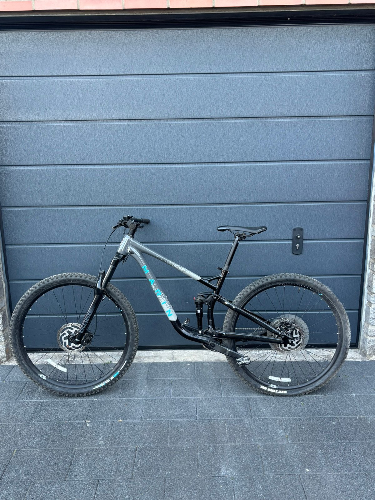 VTT Marin + casque Bell — Pack VTT, Autres marques, Comme neuf, Enlèvement, VTT tout suspendu
