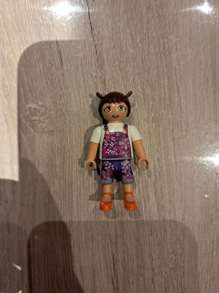 Playmobil-kind met een paars/roze bloemenprint (overall/tuin, Enlèvement ou Envoi, Comme neuf, Playmobil en vrac