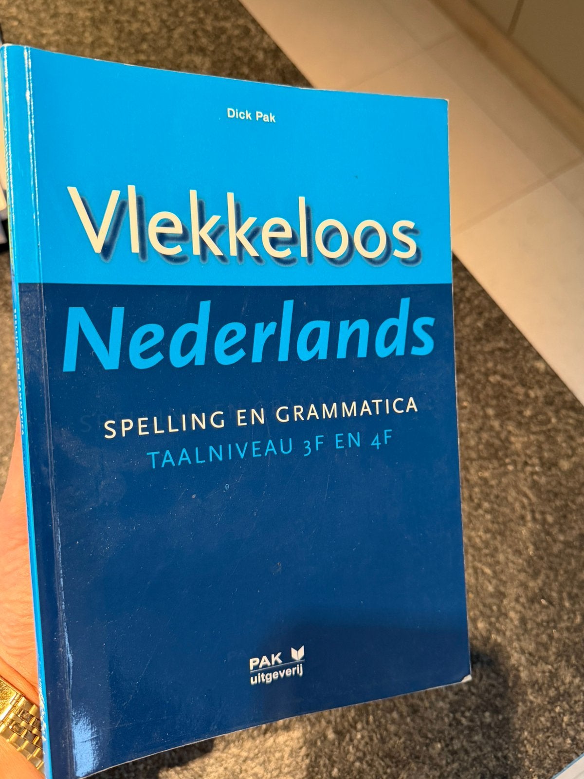 Vlekkeloos Nederlands spelling en grammatica, Boeken, Ophalen, Zo goed als nieuw
