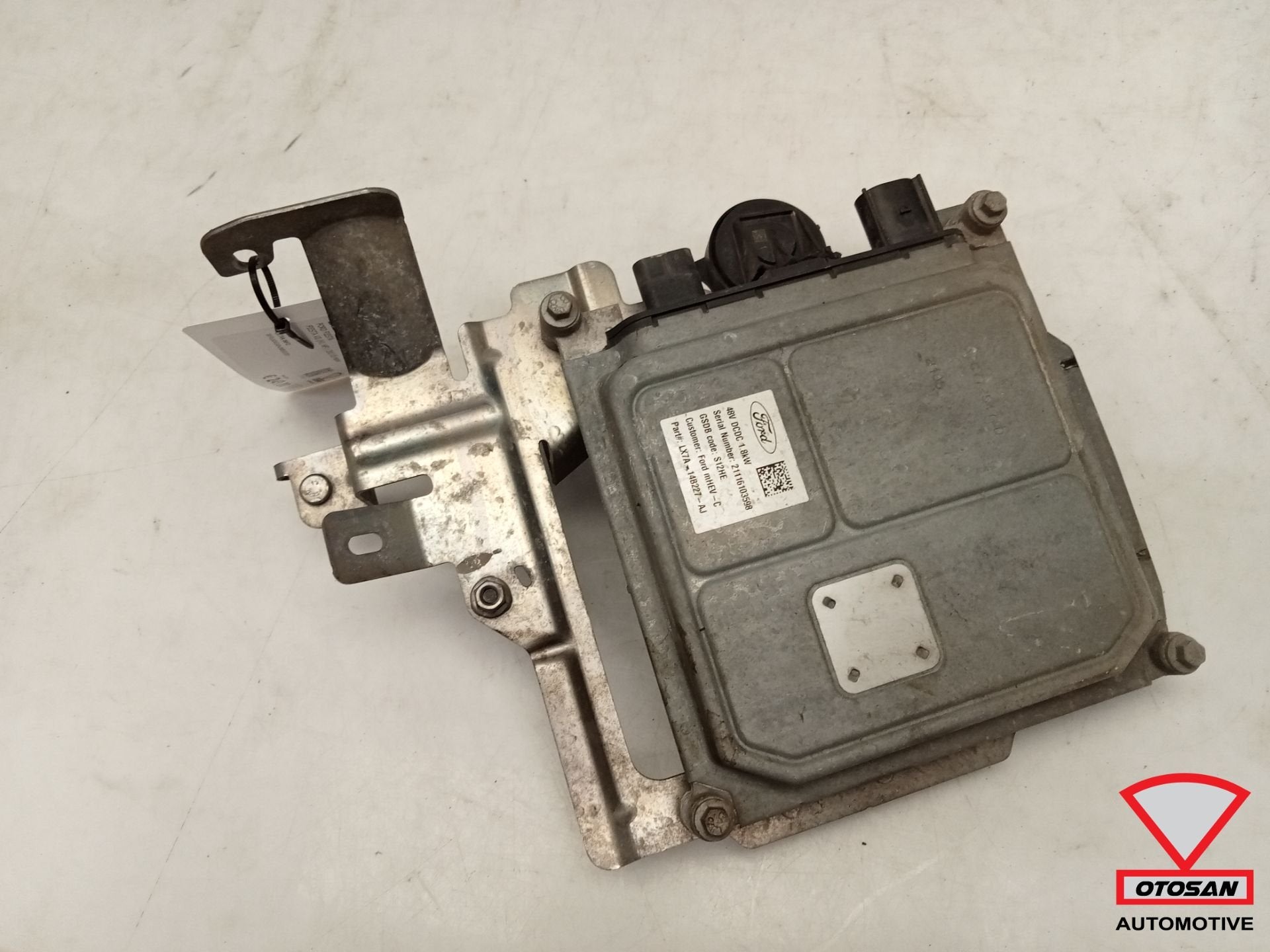 Ford Fiesta MK8 ECU Spanningsregelaar LX7A-14B227-AJ, Gebruikt, Info@ford.com, Ford, Ford Motor Company