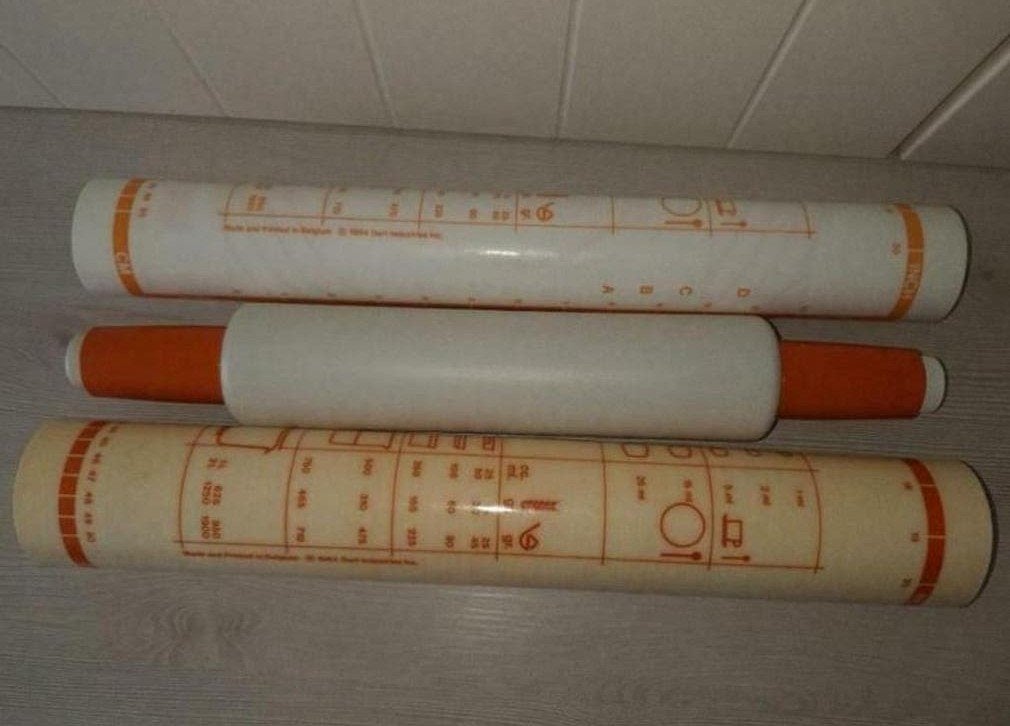 Tapis à étaler la pâte Dough N Roll, Enlèvement ou Envoi, Comme neuf