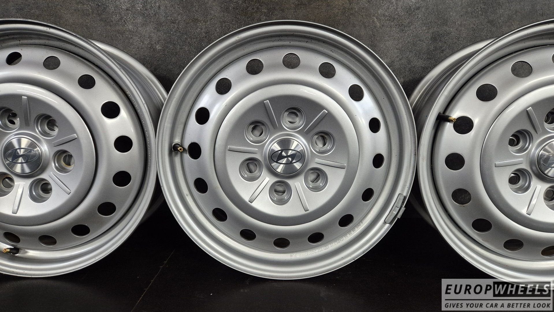 17 inch Hyundai Staria velgen 6x139.7, Auto-onderdelen, Gebruikt, -, -, Banden en Velgen
