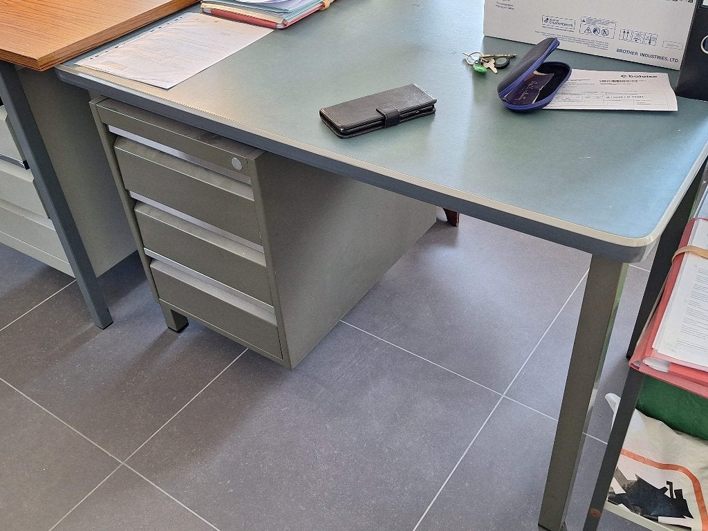 bureau en fer vintage, Enlèvement