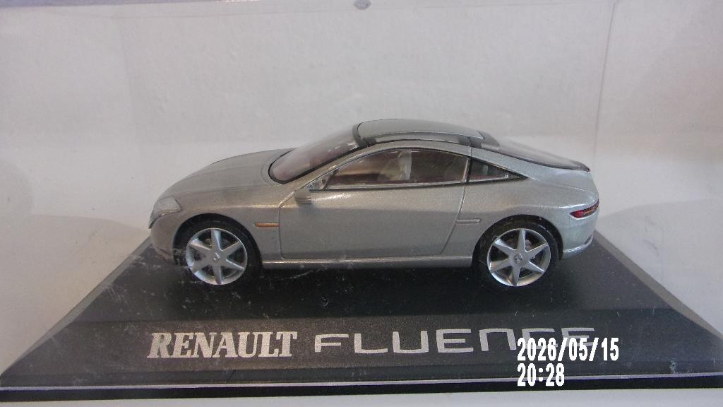 RENAULT FLUENCE.1/43 NOREV COMME NEUVE en VITRINE ORIGINE, Ophalen of Verzenden, Zo goed als nieuw, Auto, Norev