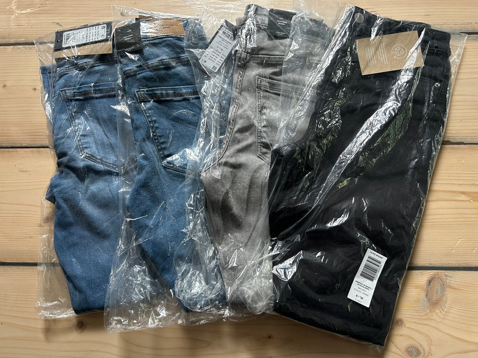 JEANS VERO MODA, Enlèvement ou Envoi, Neuf, Autres couleurs, Autres tailles de jeans