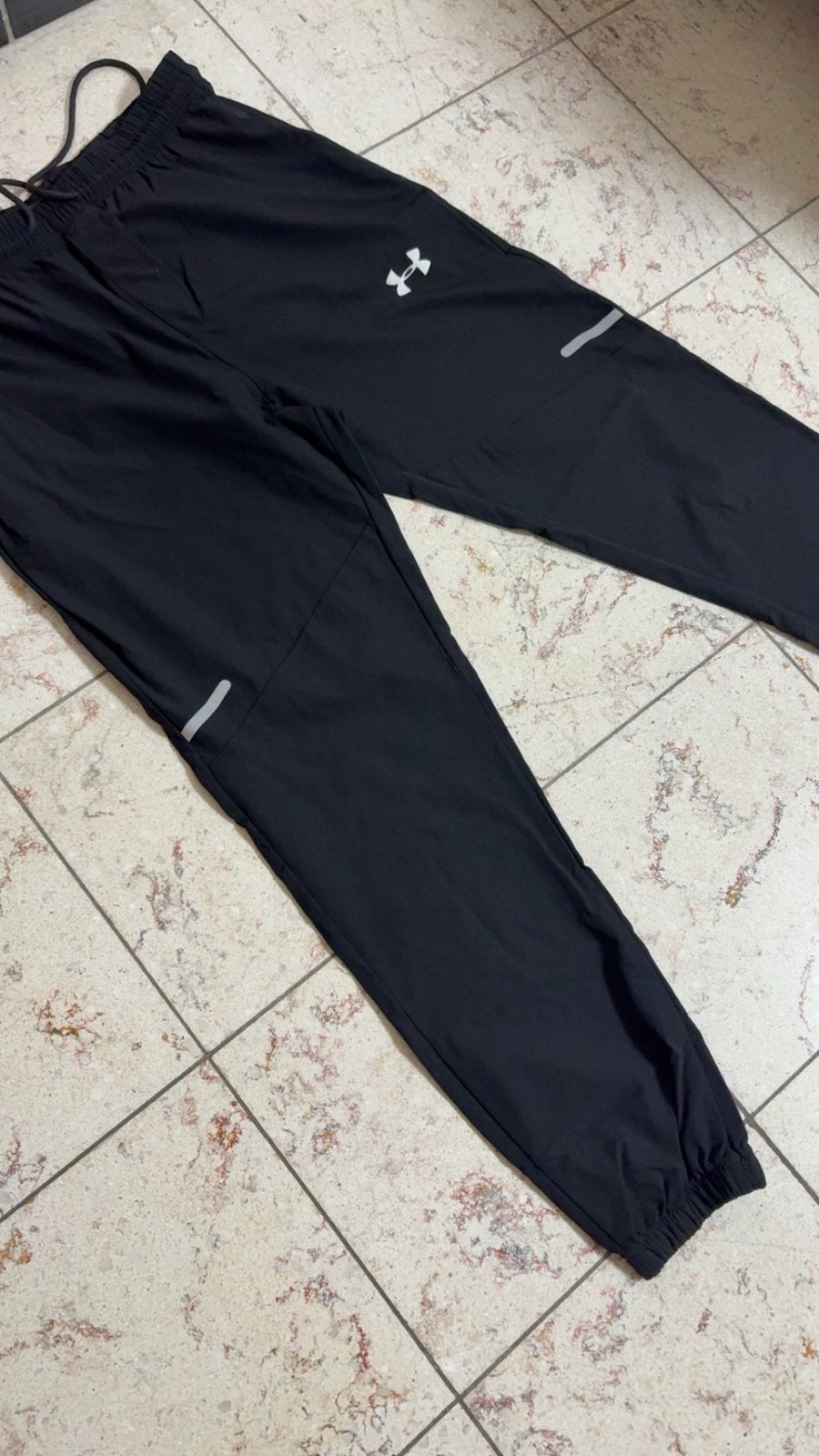Pantalon under armour taille L, Enlèvement, Comme neuf