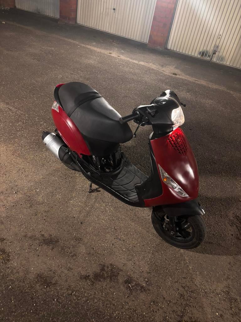 Piaggio zip 2 takt 50cc b klasse, Vélos & Vélomoteurs, Scooters | Piaggio, Comme neuf, Zip, Enlèvement