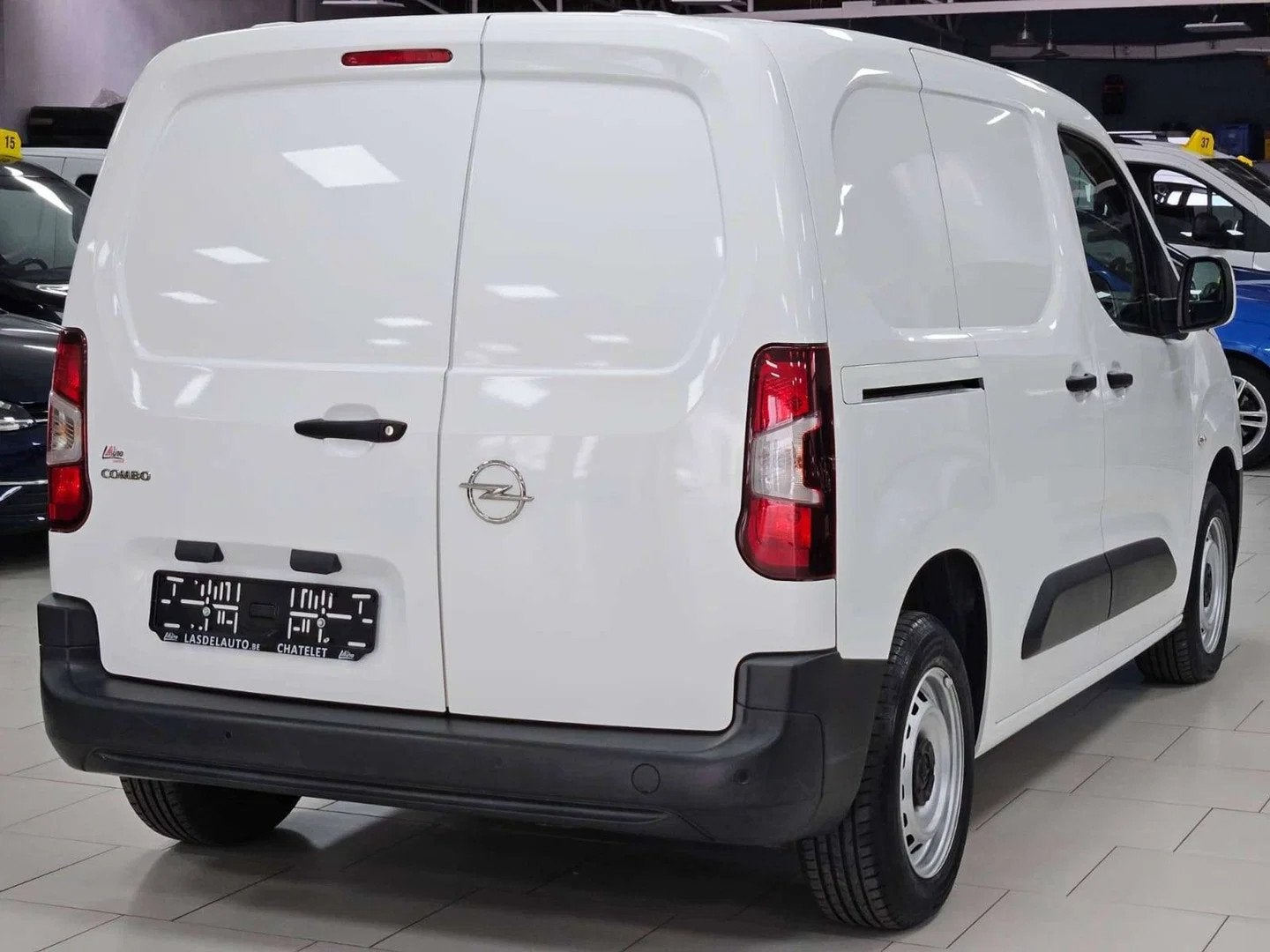 Opel Combo 1.2 Turbo L1H1 Comfort S/S (EU6.3) 3Places Carpla, 121 g/km, Stof, Gebruikt, 1199 cc