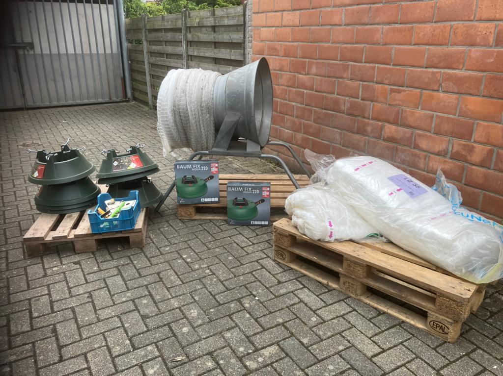 Kerstbomen materiaal, Diversen, Ophalen, Zo goed als nieuw