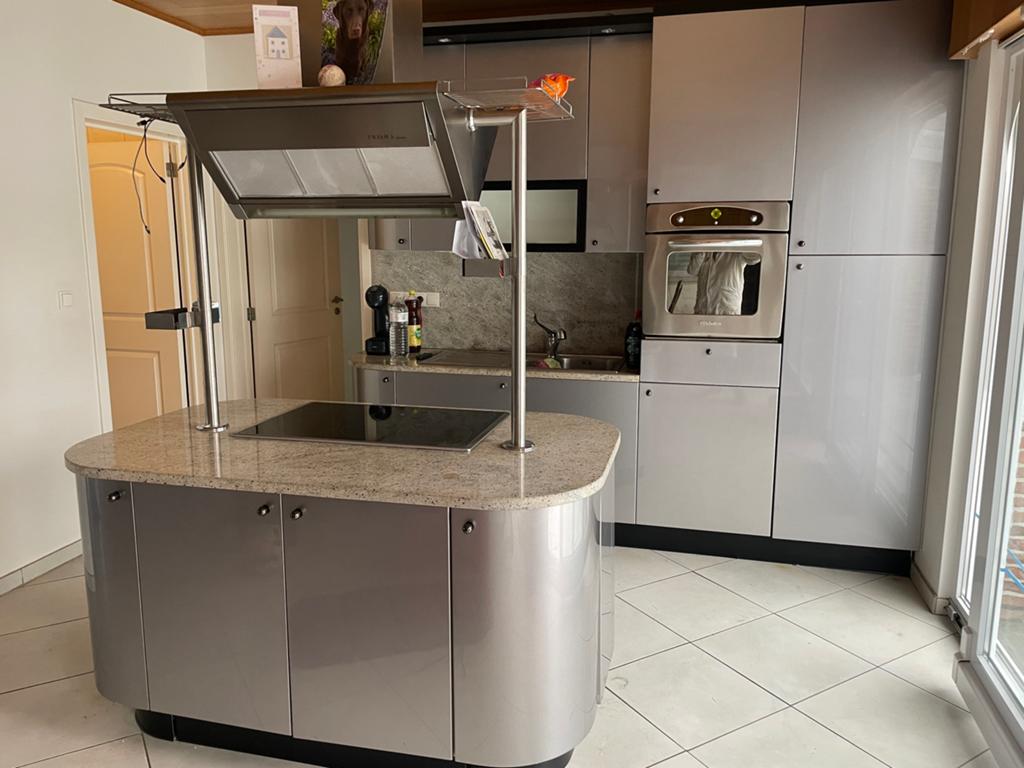 Keuken met toestellen +keukeneiland en bijkast, Huis en Inrichting, Keuken | Keukenelementen, Gebruikt, Grijs, Ophalen
