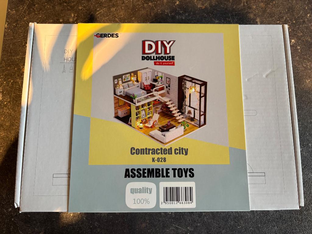 Gerdes DIY Dollhouse, Hobby en Vrije tijd, Ophalen, Nieuw