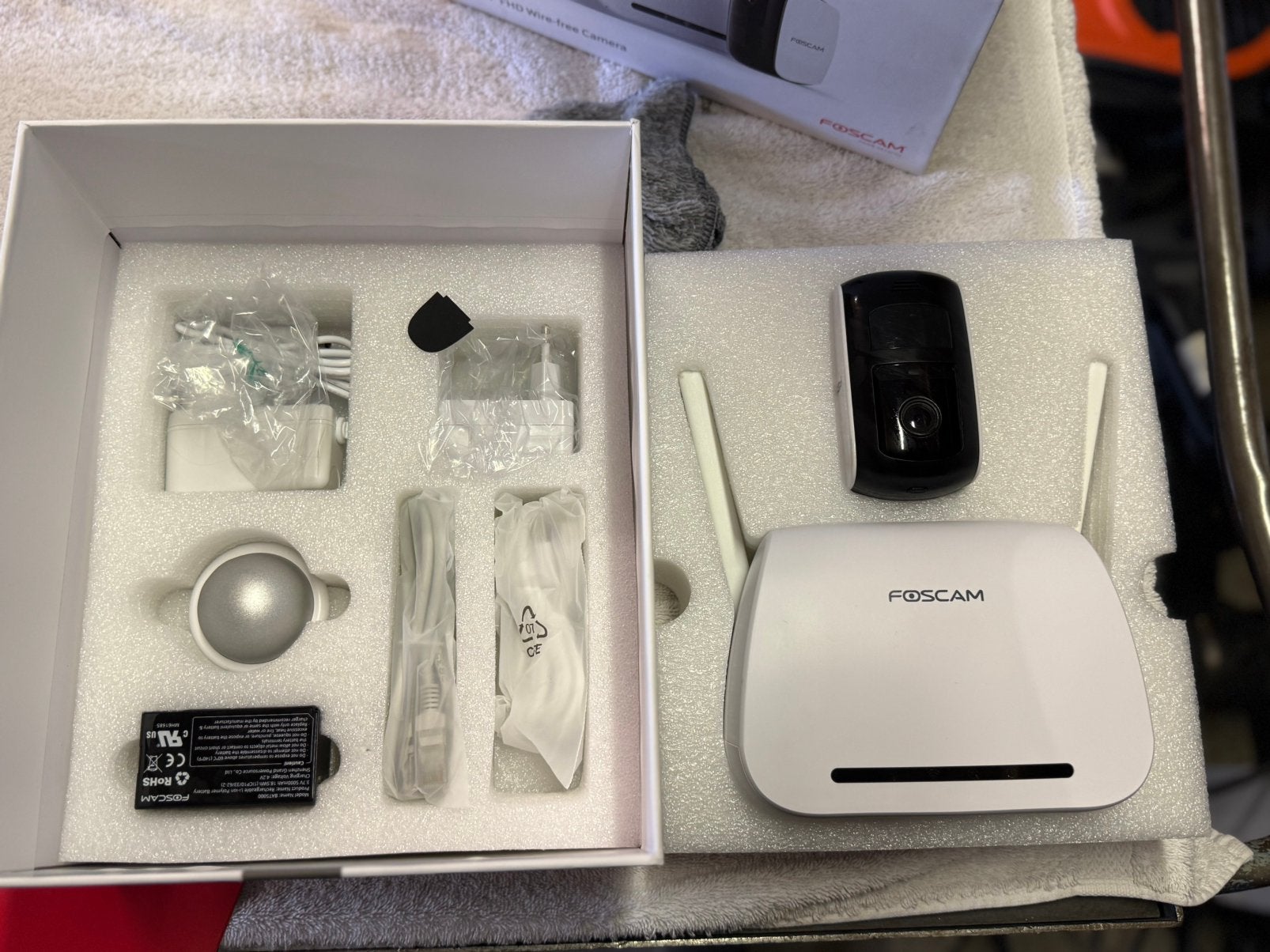 Complete Foscam E1 draadloze camerasystemen, Audio, Tv en Foto, Videobewaking, Ophalen, Zo goed als nieuw