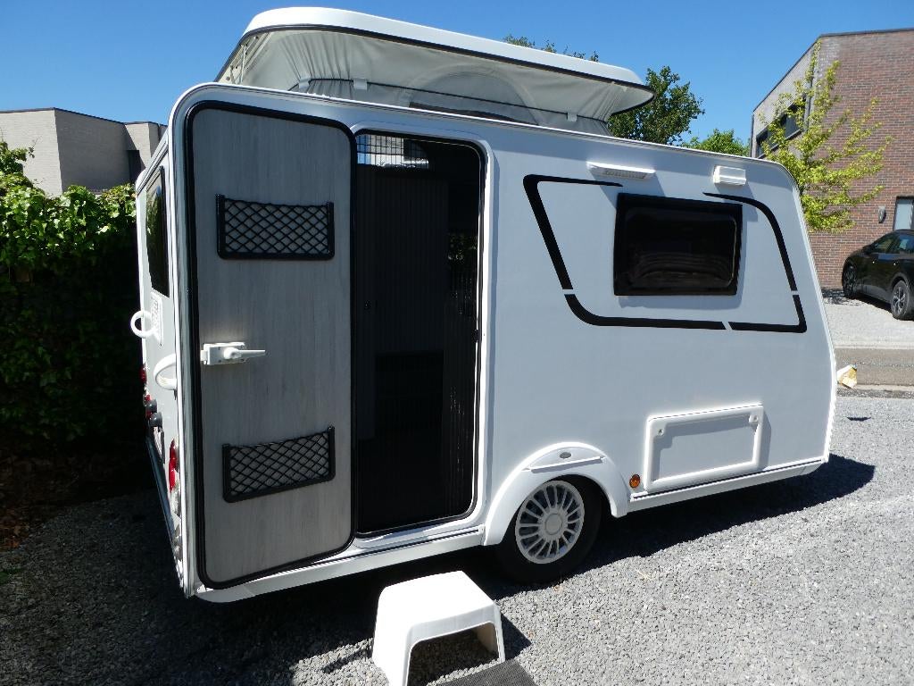 CARAVAN TRIGANO FREESTYLE MINI 290 van 2021 zoals nieuw, Vast bed, Standaardzit, Trigano, Tot en met 2