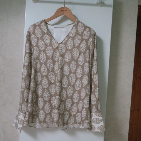 Blouse nieuw zijde bladprint Herzen's Angelegenheit mt 38-40, Maat 38/40 (M), Herzen's Angelegenheit, Nieuw, Ophalen of Verzenden