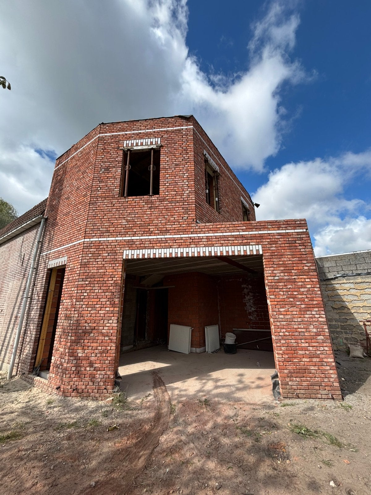 Oude beerse gevelstenen, Doe-het-zelf en Bouw, Ophalen, Gebruikt, Bakstenen