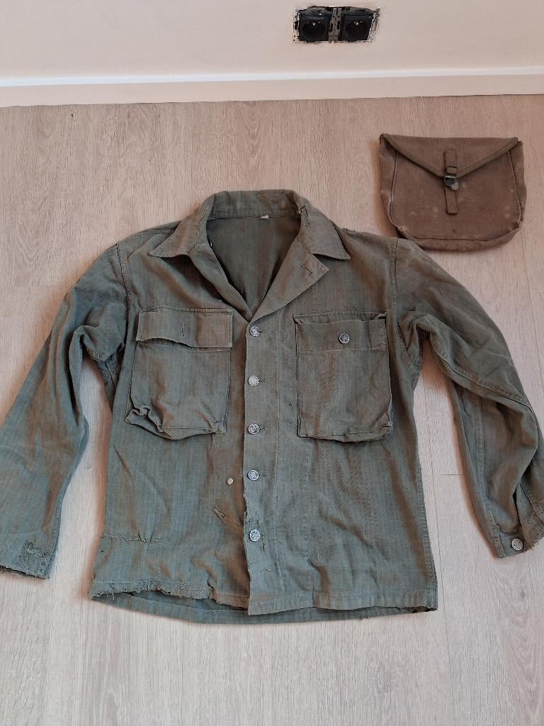 Lot militaria us ww2 - Chemise HBT + pochette gamelle, Enlèvement ou Envoi