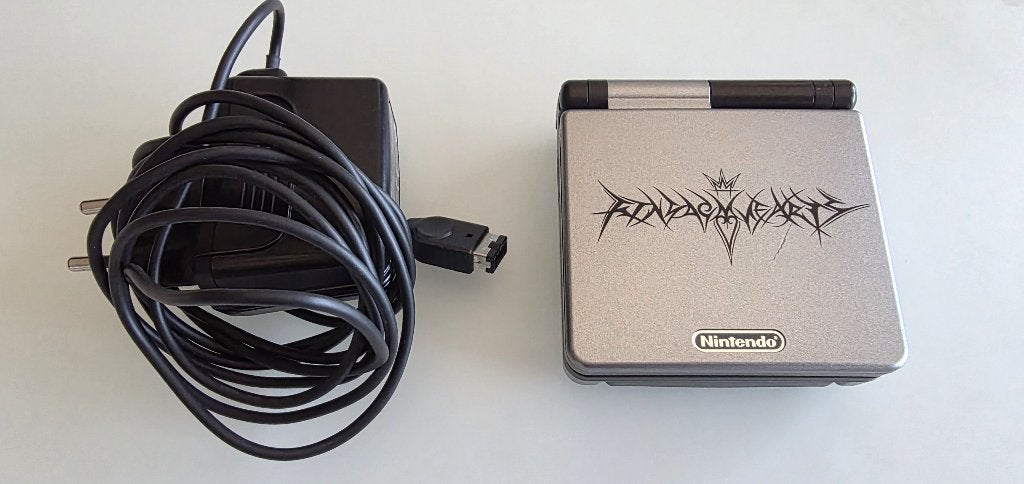 Gameboy Advance SP Kingdom Hearts Edition met lader, Ophalen of Verzenden