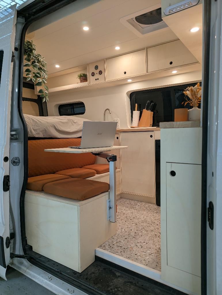 Campervan - Volkswagen Crafter L2H2 Off grid, Chemisch toilet, Buscamper of Camperbus, Tot en met 2, Alarme