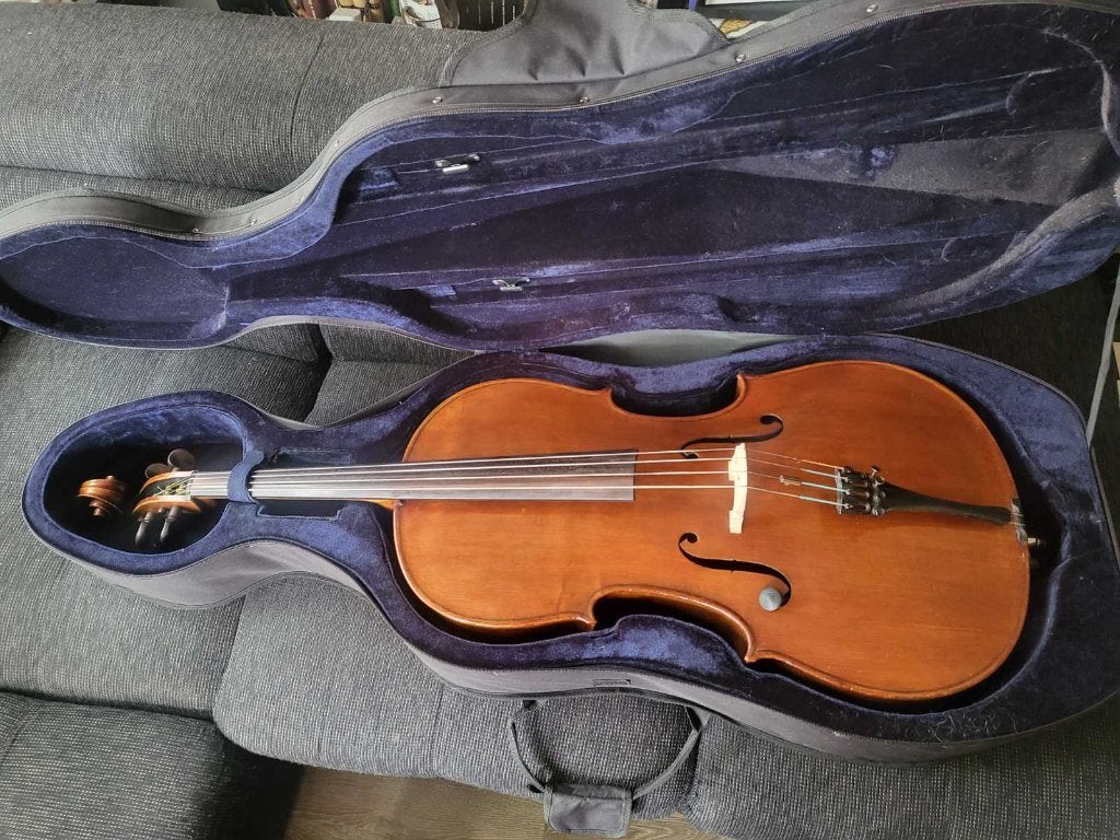 Duitse cello 4/4 (Markneukirchen), Musique & Instruments, Enlèvement ou Envoi, Utilisé, Violoncelle 4/4, Avec valise