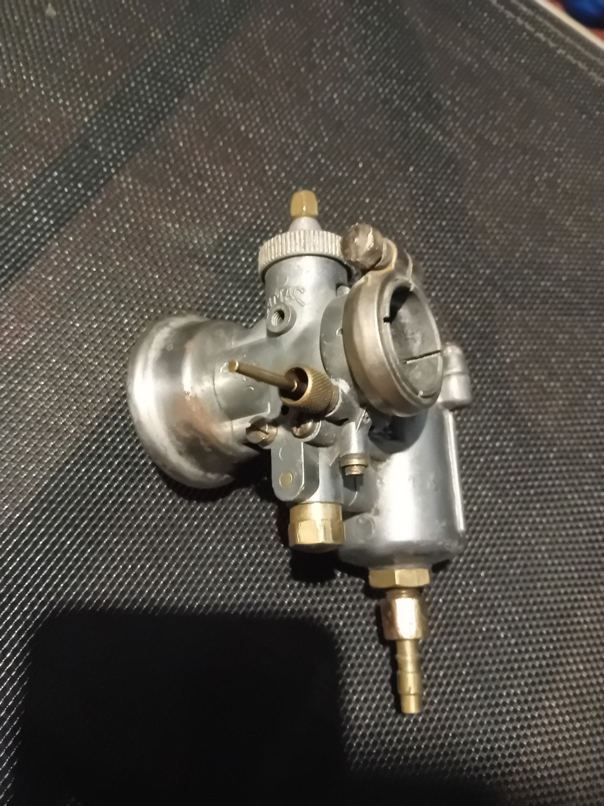 amac carb., Enlèvement ou Envoi