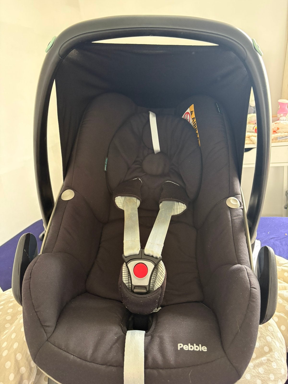Maxi cosy pebble 0-13kg + soccle familyfix, Enlèvement, Comme neuf