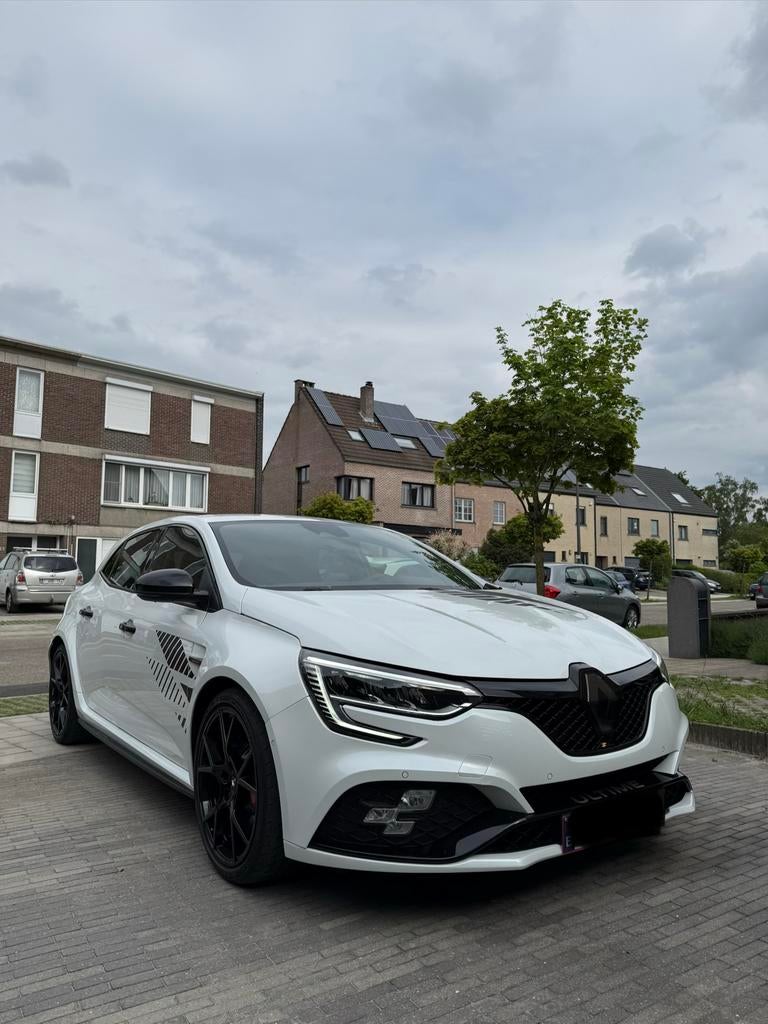 Renualt Megane R.S. Ultime, 4 cilinders, Wit, 5 deurs, Particulier
