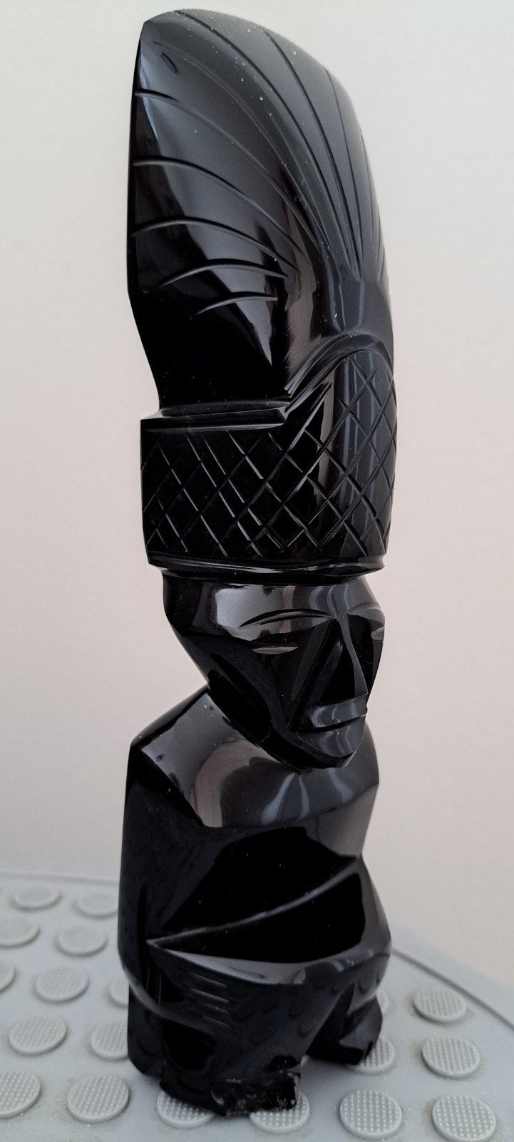 statue en obsidienne volcanique noire de 20 cm de haut voir, Antiquités & Art, Enlèvement ou Envoi, Afrique, Statue, Noir
