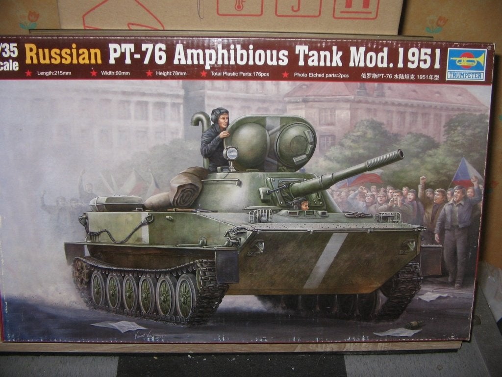 4 grote bouwdozen van tanks op 1/35, Ophalen, Nieuw, Tank, Overige merken