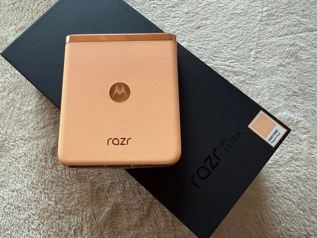 Motorola Razr 40 Ultra 8GB/256GB-Peach Fuzz (Premium Kleur), Télécoms, Enlèvement ou Envoi, Neuf, Sans abonnement, Sans simlock