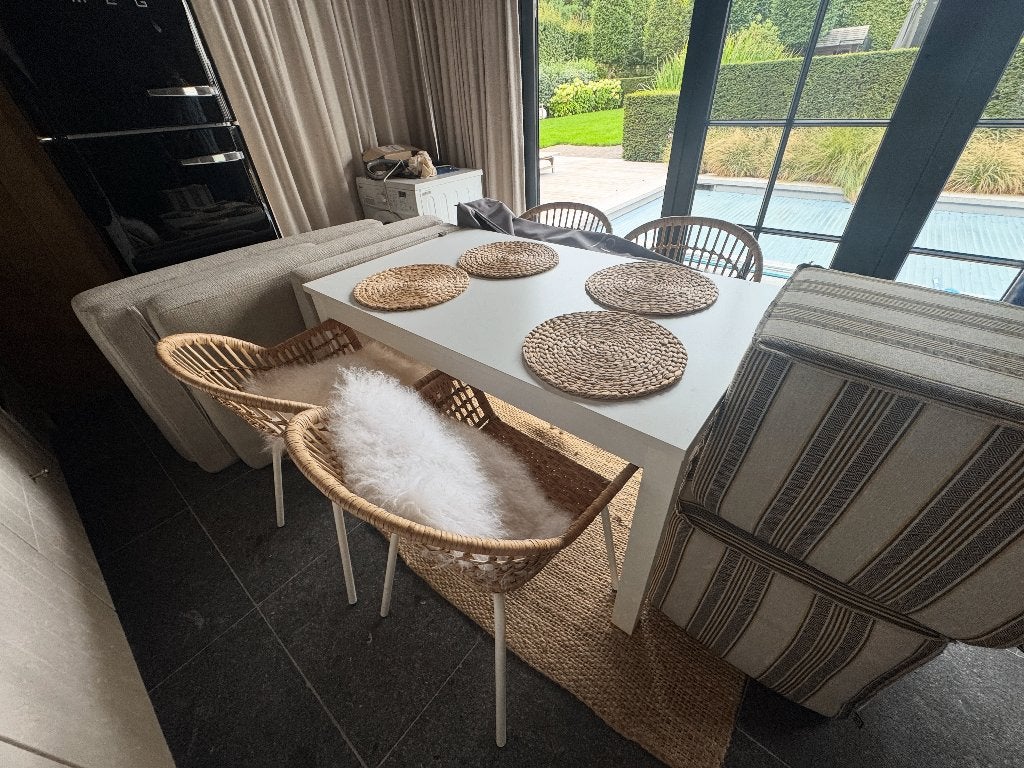 uittrekbare tafel, Huis en Inrichting, Ophalen, Zo goed als nieuw, Vier personen, Rechthoekig