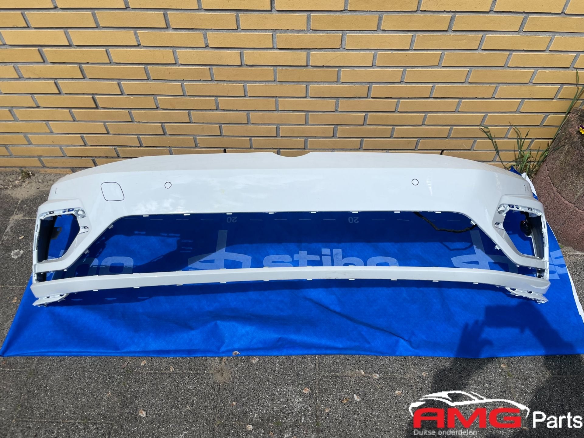 Vw Golf 7.5 R Line Voorbumper Facelift 6 PDC, Volkswagen, Volkswagen AG, Nieuw, Vw@volkswagen.de