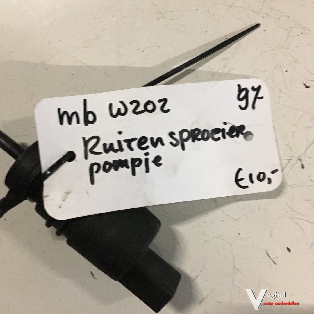 Mercedes W202 1997 Ruitensproeierpomp, Gebruikt, -, -, Ophalen of Verzenden