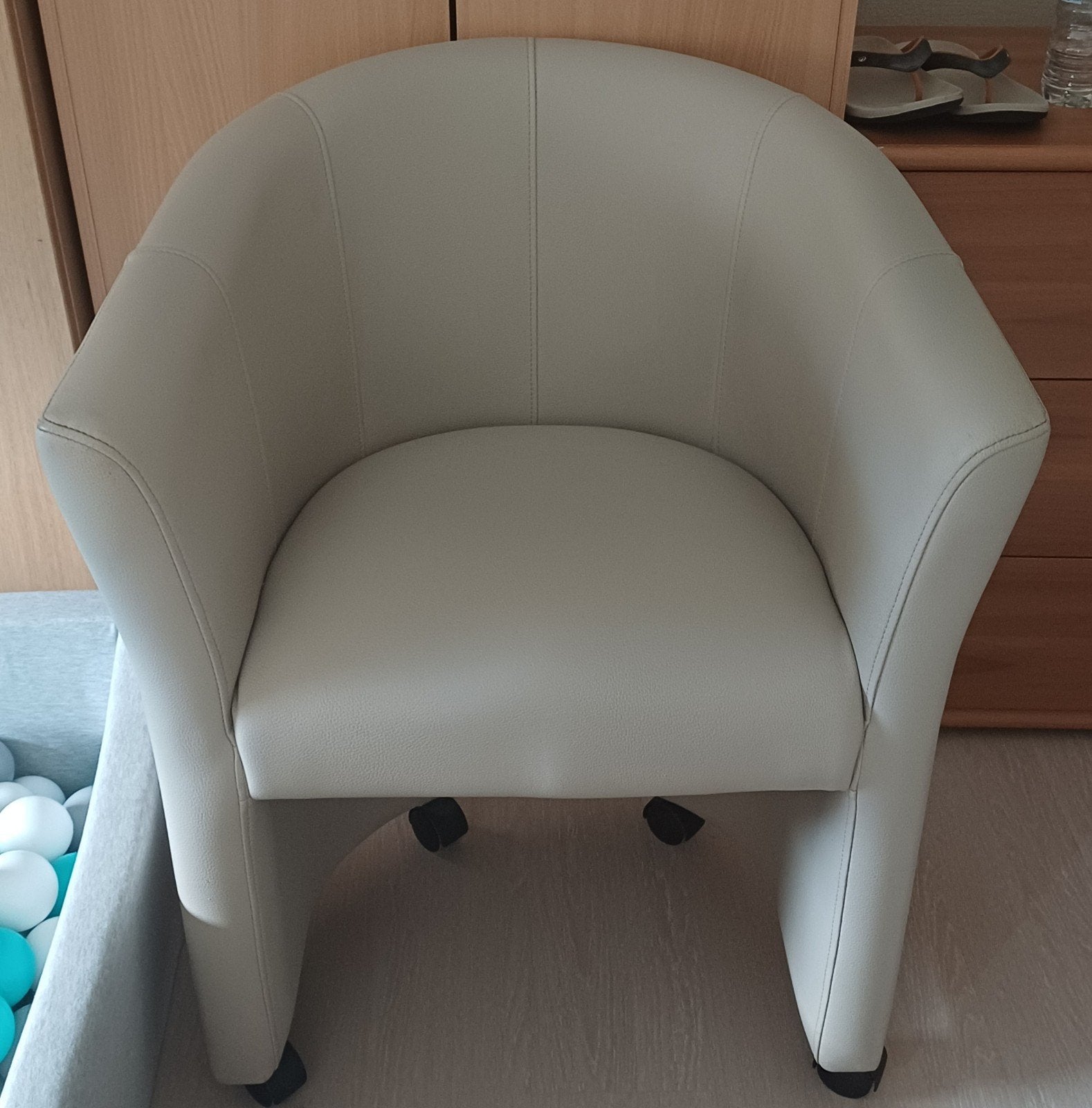 stoel op wieltjes, Ophalen, Overige materialen, Overige kleuren, Modern of klassiek