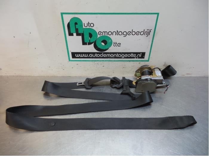 Ceinture de sécurité avant gauche d'un Mercedes CLK (CLK 9, Autos : Pièces & Accessoires, Habitacle & Garnissage, Mercedes-Benz