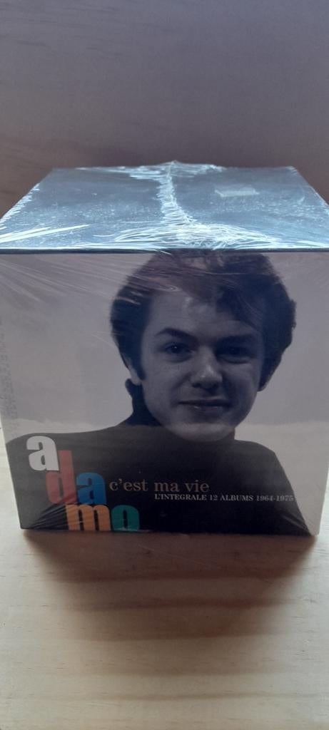 COFFRET  12 CD DE SALVATORE ADAMO .C EST MA VIE. NEUF ., Cd's en Dvd's, Ophalen of Verzenden, Boxset