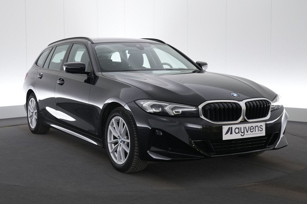(2DAK922) BMW 3 TOURING, Auto's, Euro 6, 136 pk, https://public.car-pass.be/vhr/9c3e1539-4a04-4ec2-b42b-3e46dc87d00d, Zwart