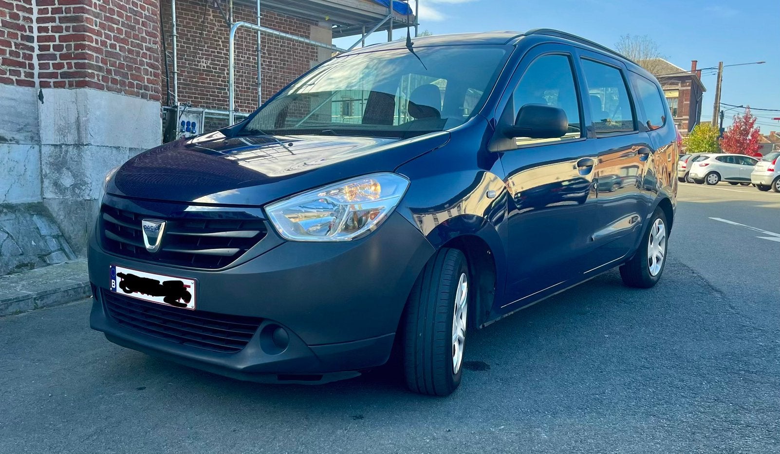 Dacia Lodgy 1.6Ess prete à immatriculer, Autos, Euro 5, Achat, Entreprise, 1165 kg