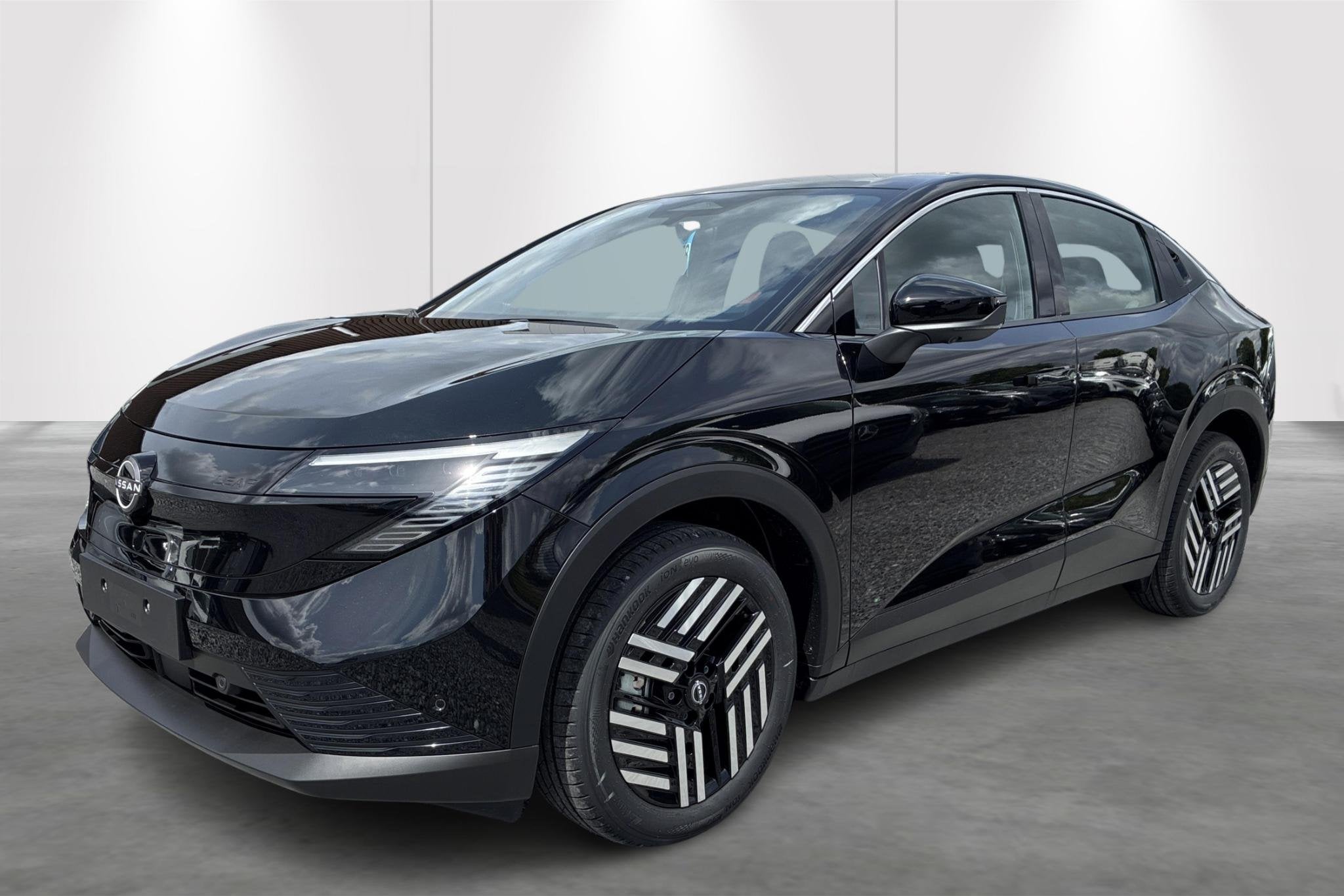 Nissan Leaf Engage Plus 52KW (automatique), Autos, Achat, Entreprise, 1864 kg, Noir