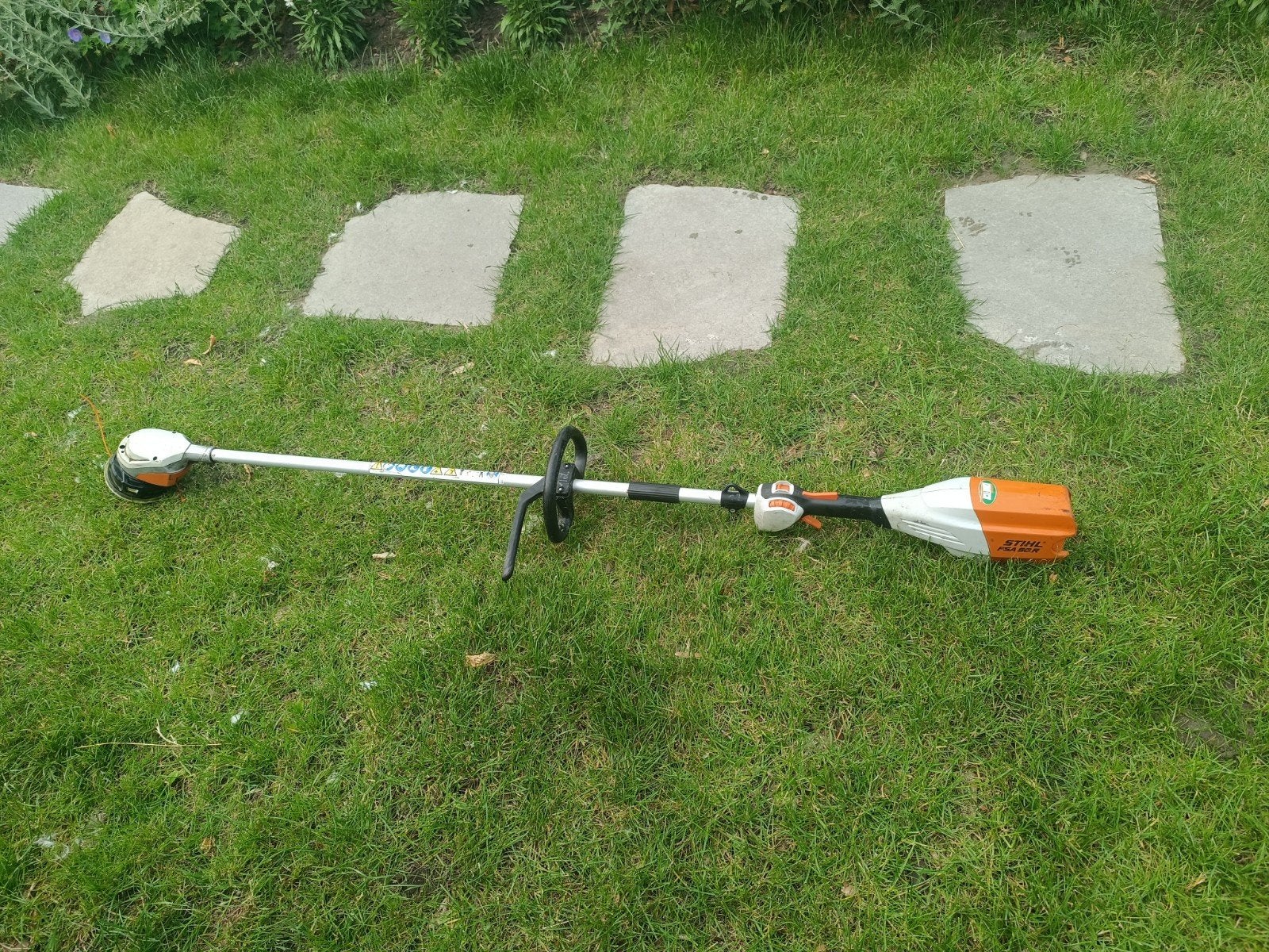 Stihl accu trimmer, Ophalen of Verzenden, Accu