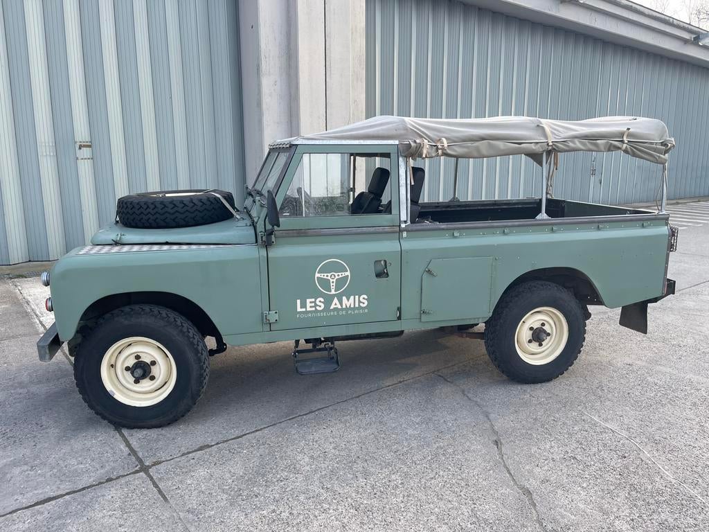 109 LWB 2.2 Benzine OLDTIMER!!!!!!, Auto's, Zwart, Handgeschakeld, Vierwielaandrijving, 2 zetels