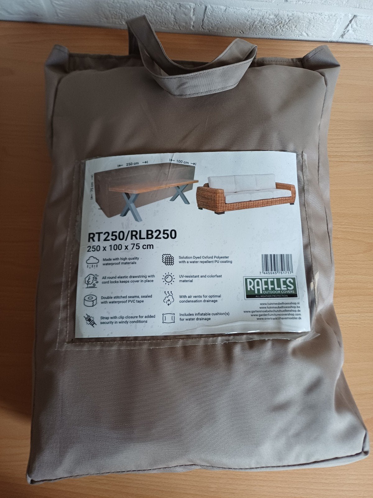 tas met beschermhoes voor tuintafel van RAFFLES, Ophalen