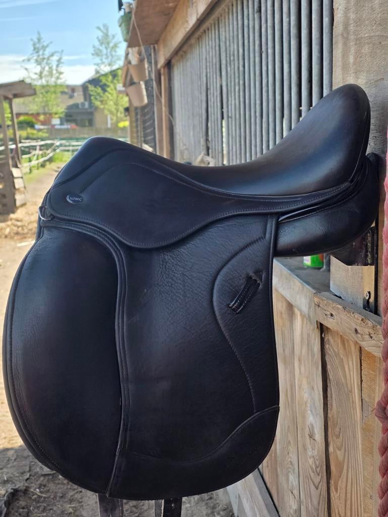 Ikonic Hybride 16 inch (2024), Dieren en Toebehoren, Paarden en Pony's | Zadels, Ophalen of Verzenden