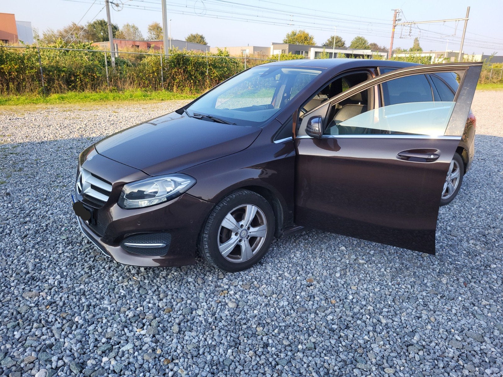 Très belle Mercedes-Benz B Klaase 180D Euro 6B économique, Autos, Mercedes-Benz, Achat, Euro 6, Boîte manuelle, Entretenue par le concessionnaire