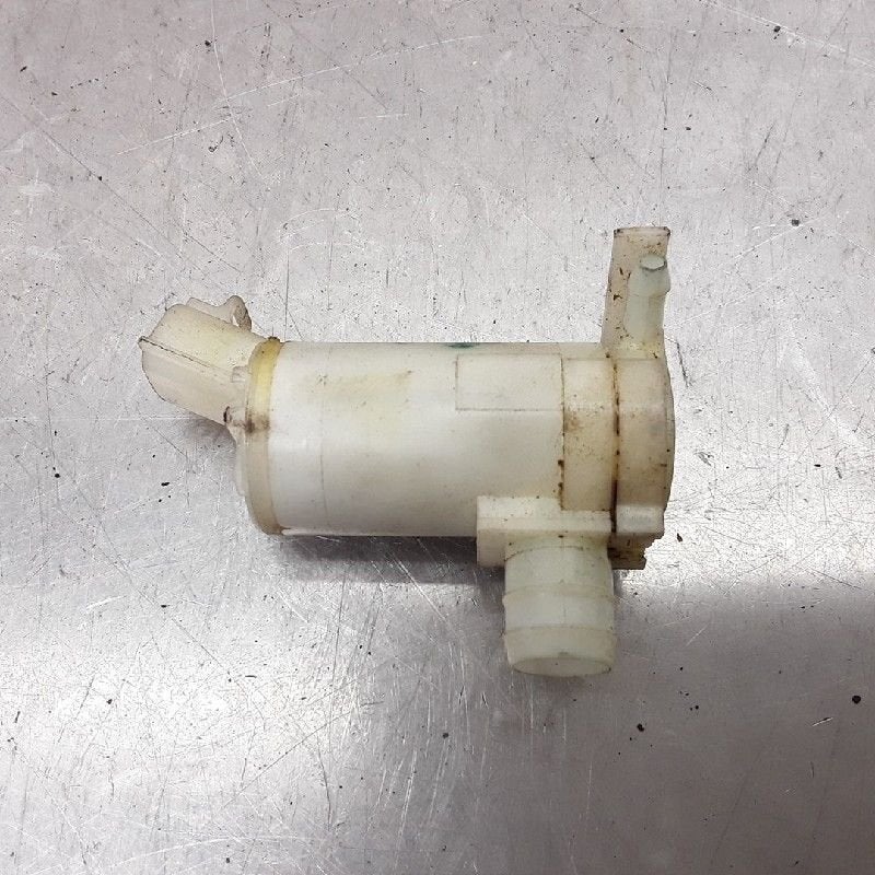 LAVE-GLACE POMPE AVANT Suzuki Vitara (LY / MY) (01-2015/-), Dhr. M. Roggen, Stadsweg 37 37
9917 PV  WIRDUM GR., NL, Suzuki, Utilisé