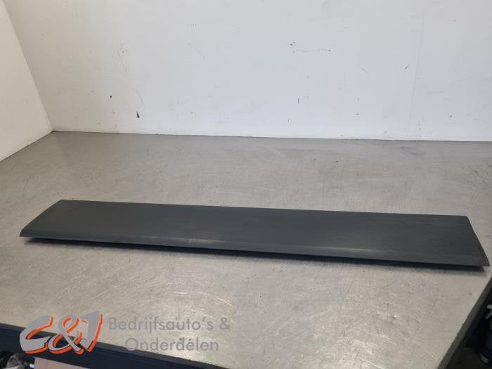 Sierstrip van een Renault Trafic, Gebruikt, -, Renault, -